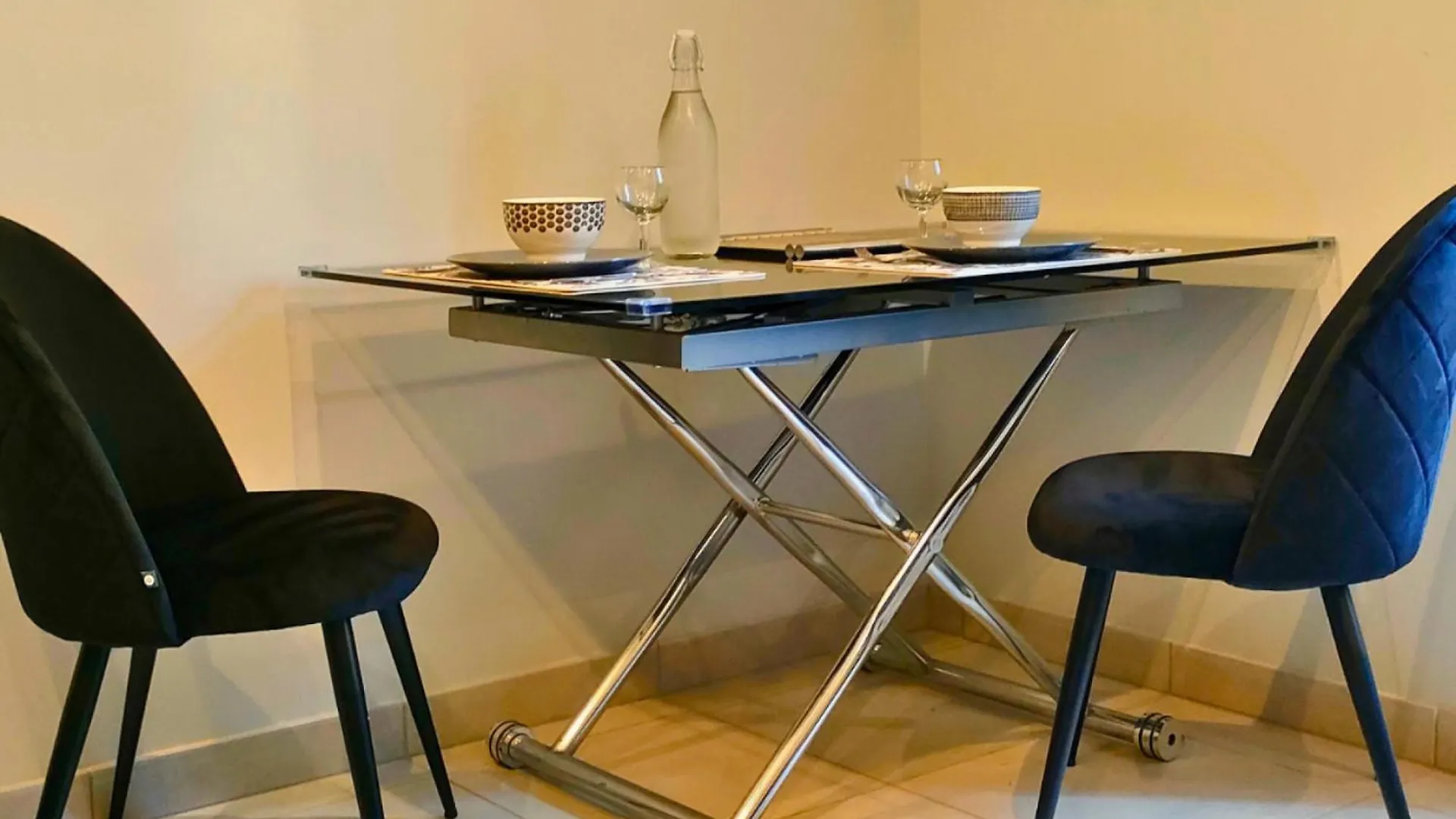 Charmant Studio Avec Parking Gratuit Vals-les-Bains 0*,